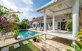 Villa Moana Poe Uluwatu